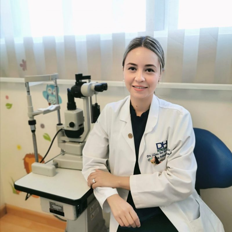 doctora-liliana-morales-oftalmologa-pediatra-vision100-monterrey